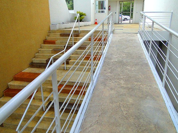 Pisos exteriores 02